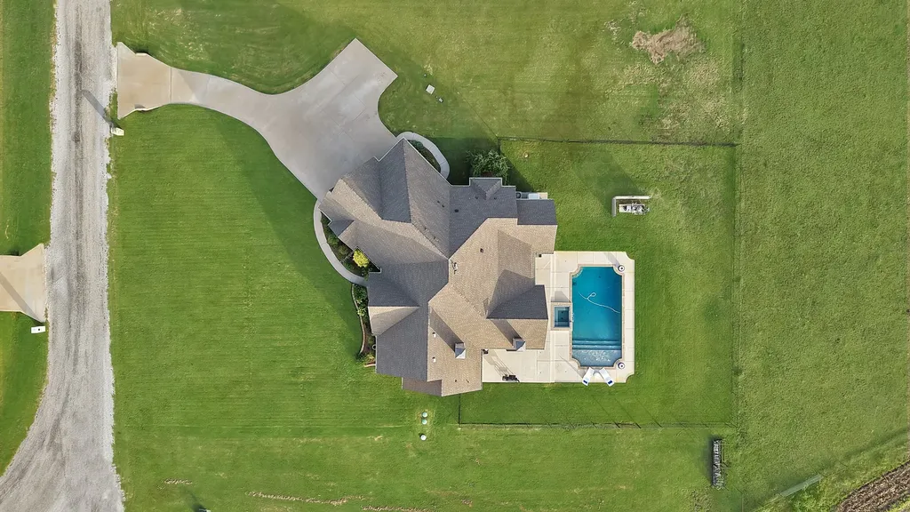 9688 Whispering Creek Terrace Grandview TX 76050