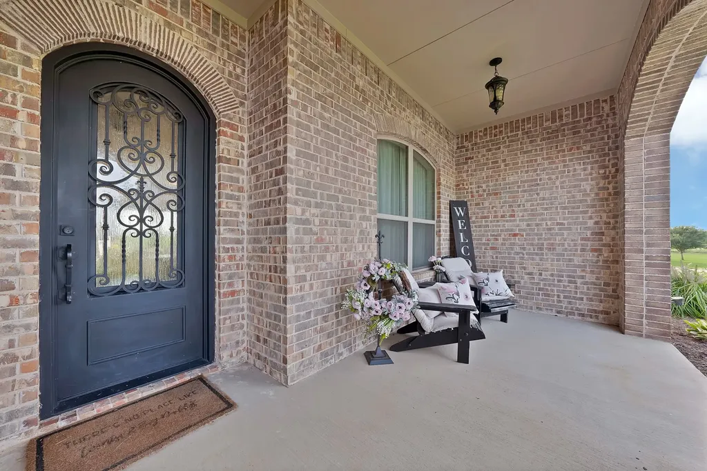 9688 Whispering Creek Terrace Grandview TX 76050