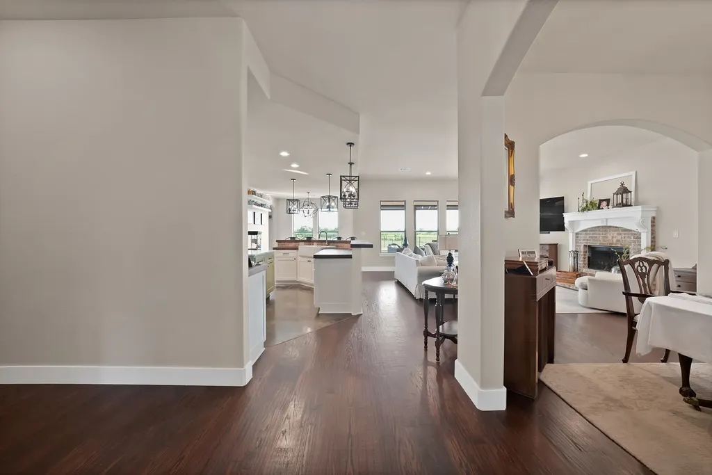 9688 Whispering Creek Terrace Grandview TX 76050
