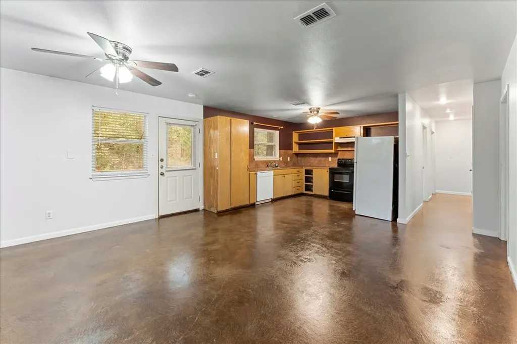 230 Private Road 7422 Hawkins TX 75765