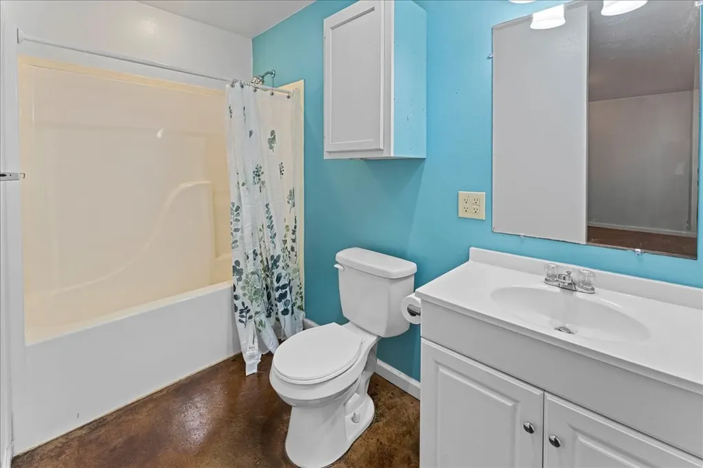 230 Private Road 7422 Hawkins TX 75765