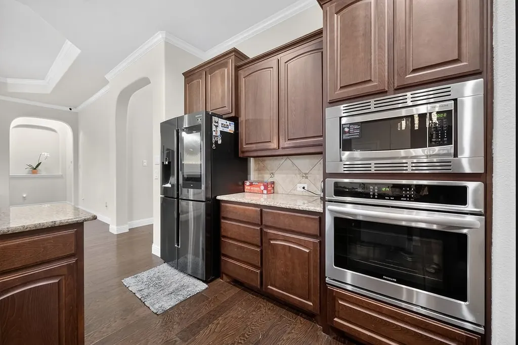 1320 Cecilia Court Arlington TX 76002