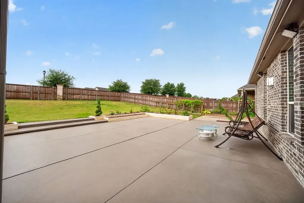 1320 Cecilia Court Arlington TX 76002