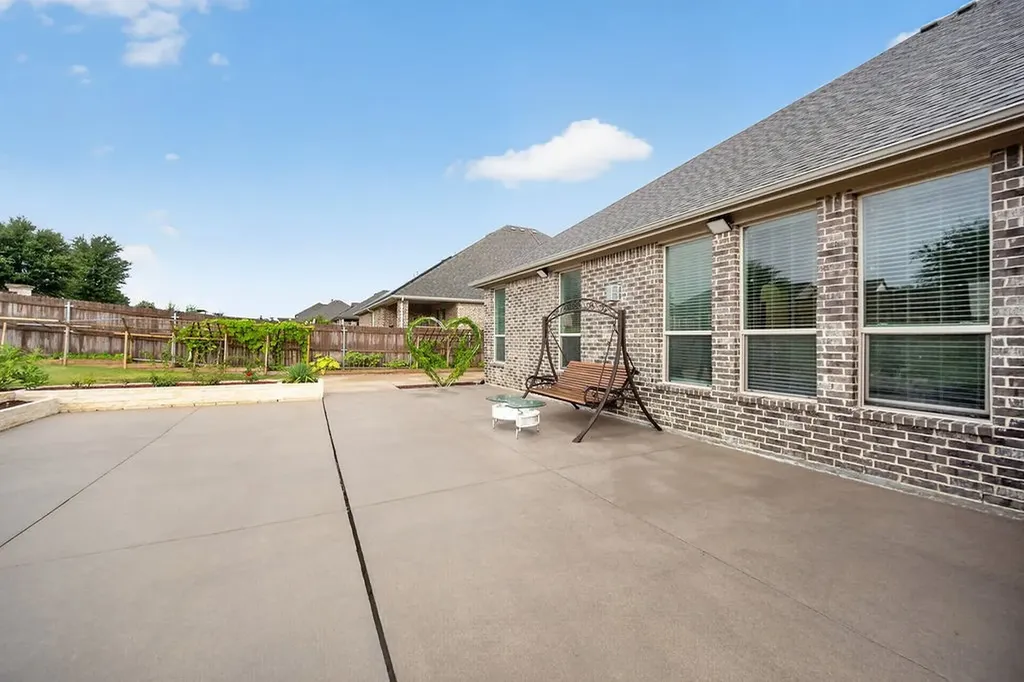 1320 Cecilia Court Arlington TX 76002
