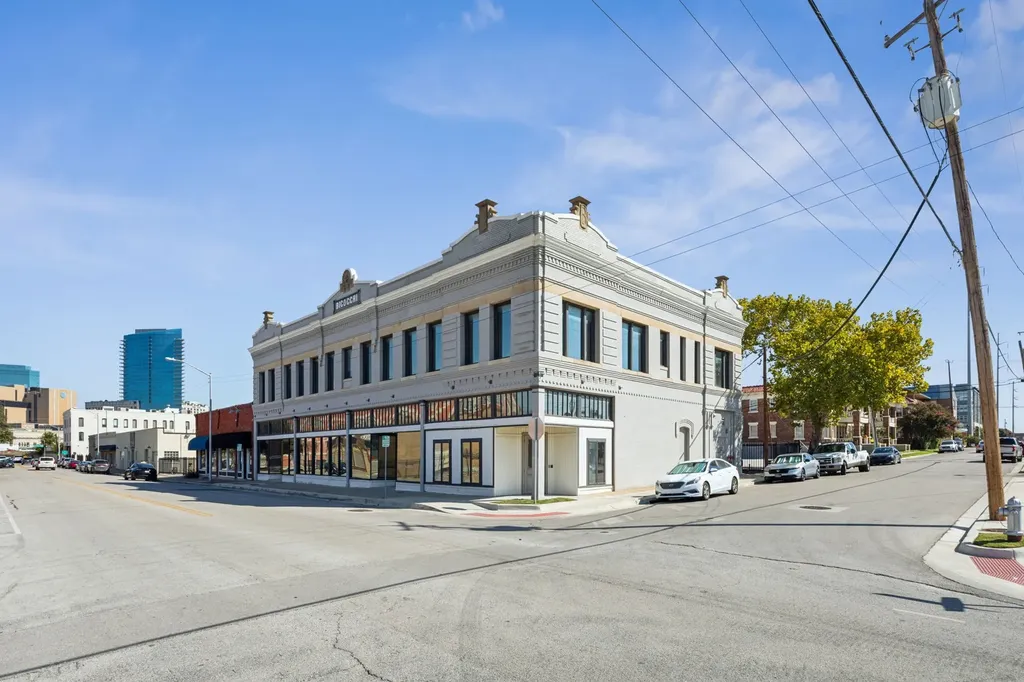 215 S Jennings Street Fort Worth TX 76104