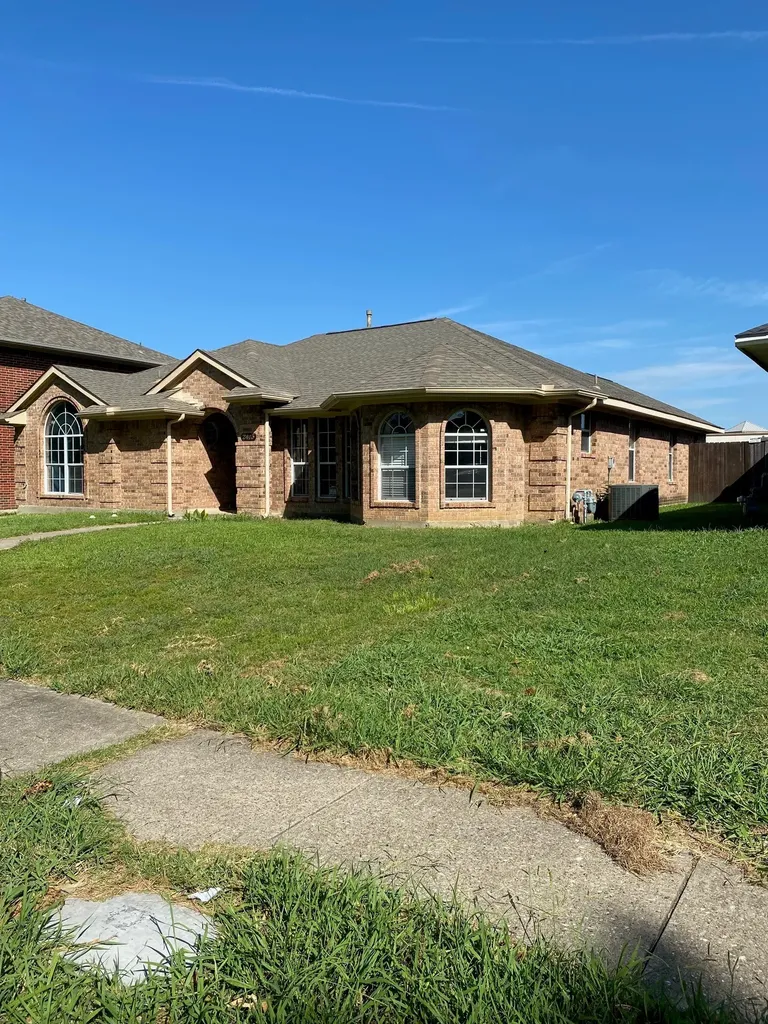 2413 Rebecca Drive Sachse TX 75048