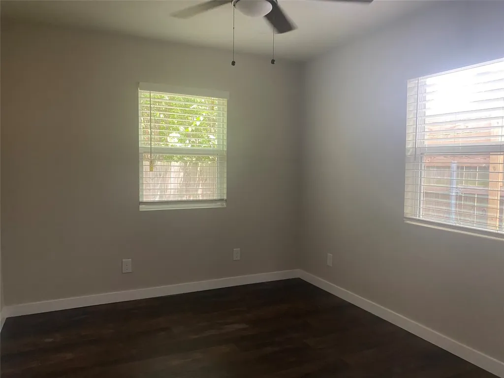 212 Washington Street Garland TX 75040