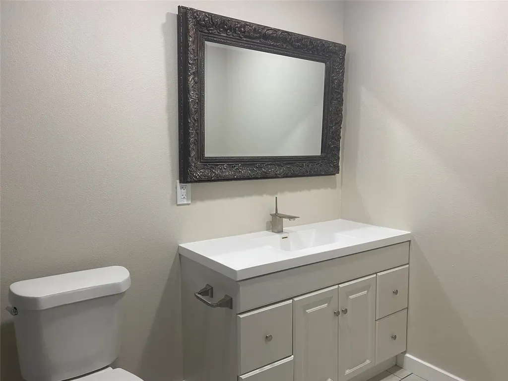 212 Washington Street Garland TX 75040