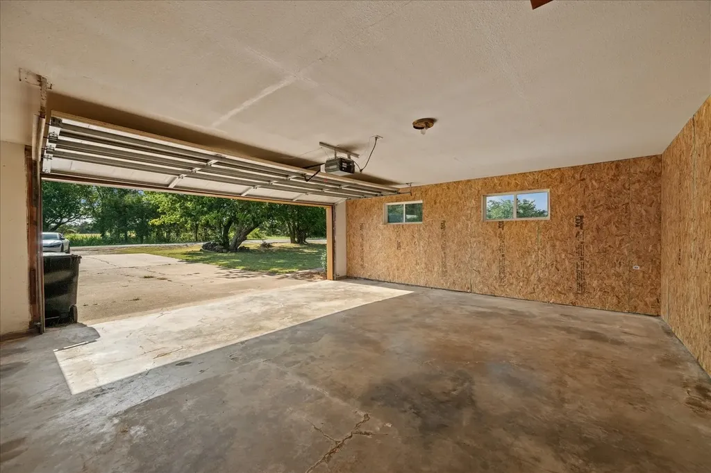3168 County Road 2182 Greenville TX 75402