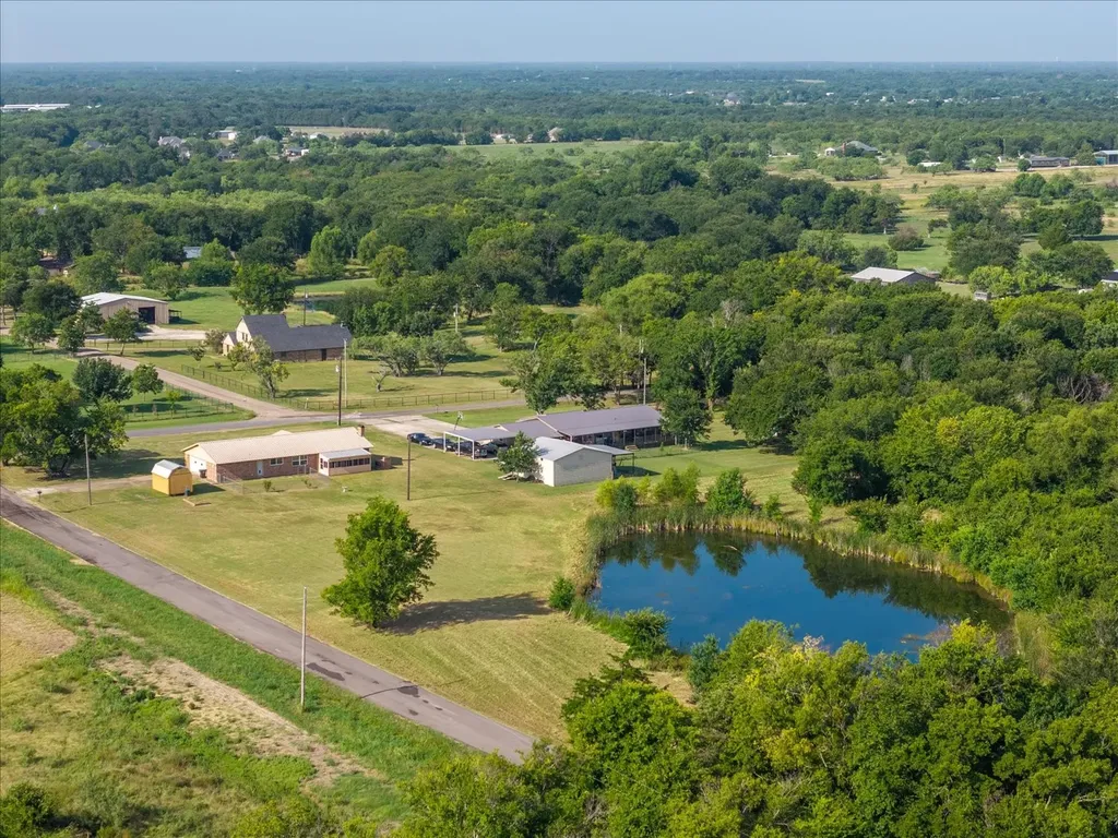 3168 County Road 2182 Greenville TX 75402