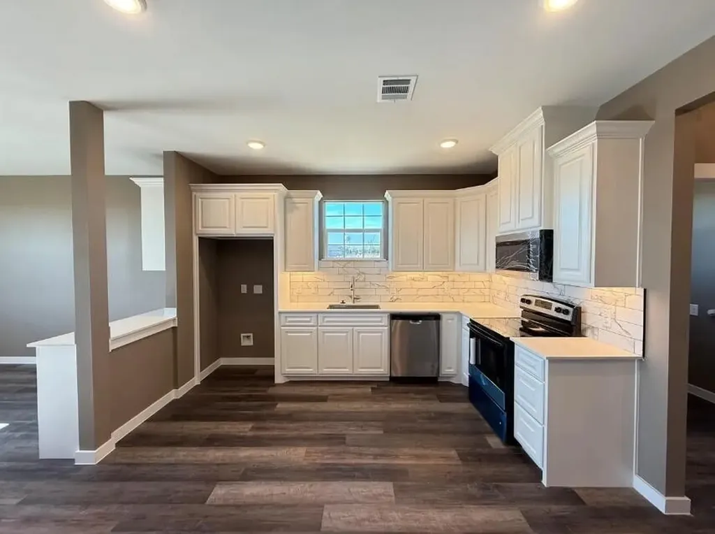 750 Section House Road Alma TX 75119