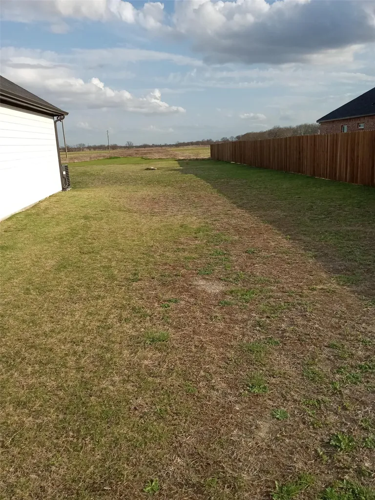 750 Section House Road Alma TX 75119
