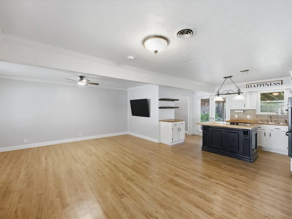 828 Billie Ruth Lane Hurst TX 76053