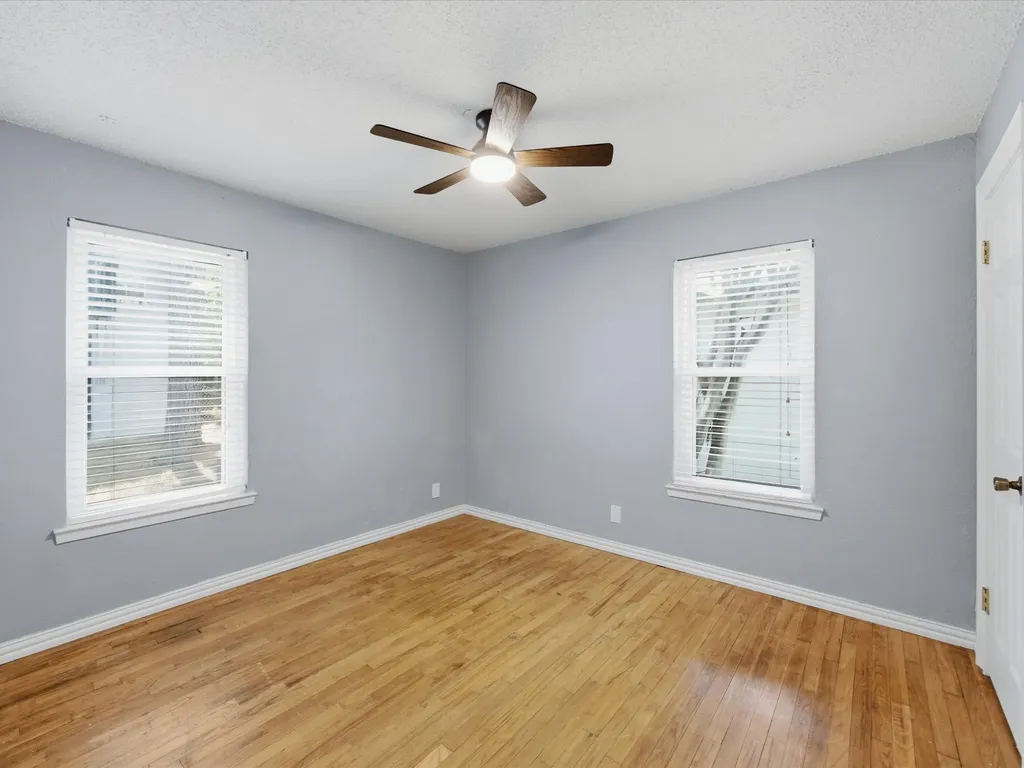 828 Billie Ruth Lane Hurst TX 76053