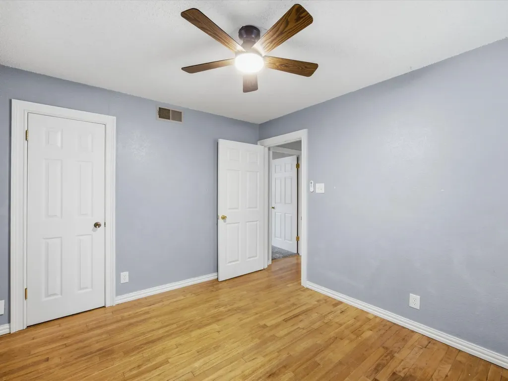 828 Billie Ruth Lane Hurst TX 76053