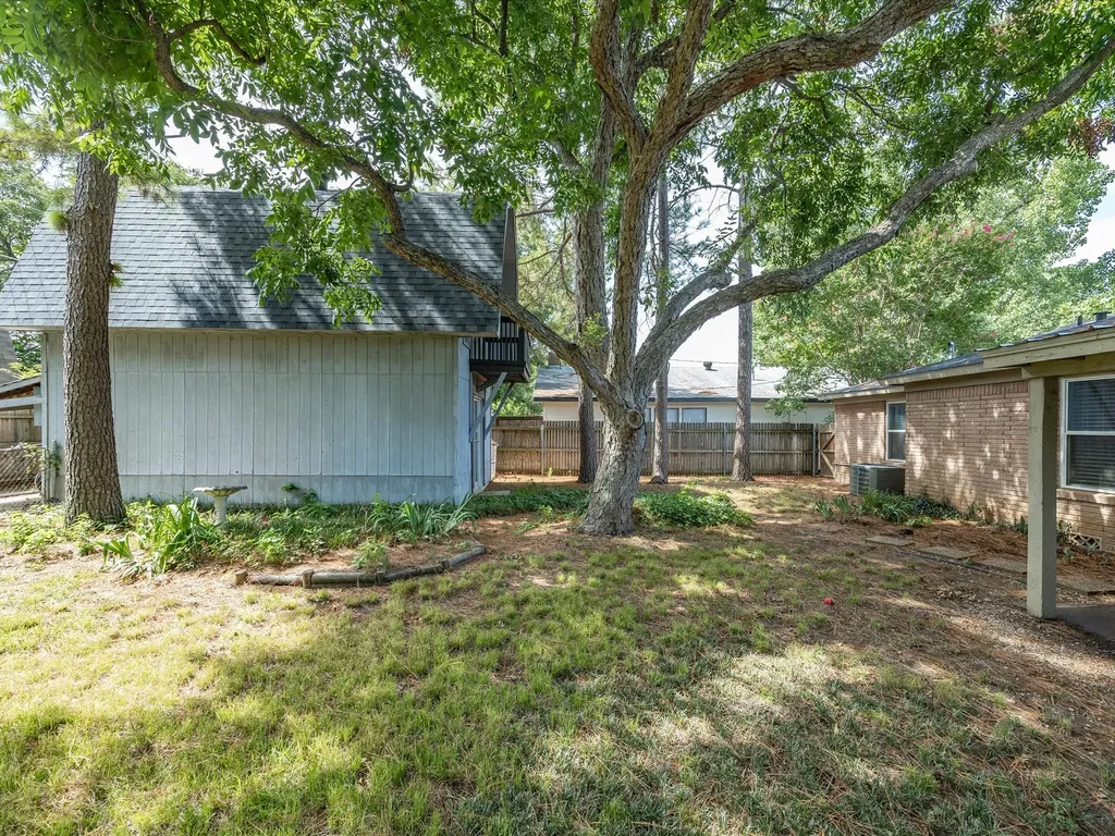 828 Billie Ruth Lane Hurst TX 76053