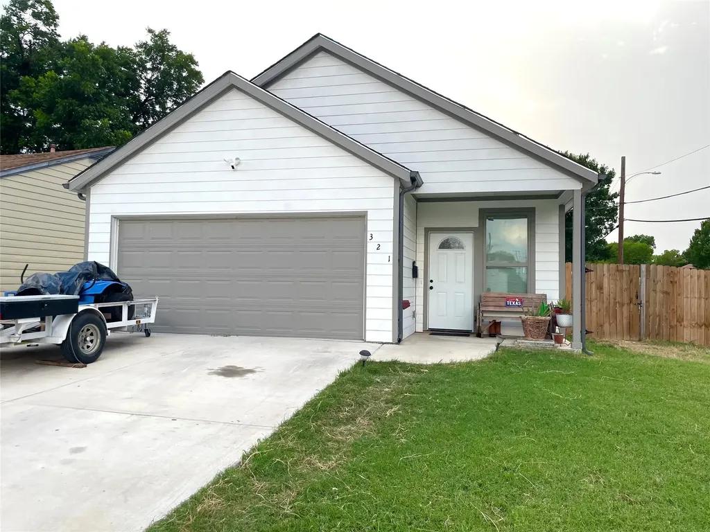321 15th Street Grand Prairie TX 75050