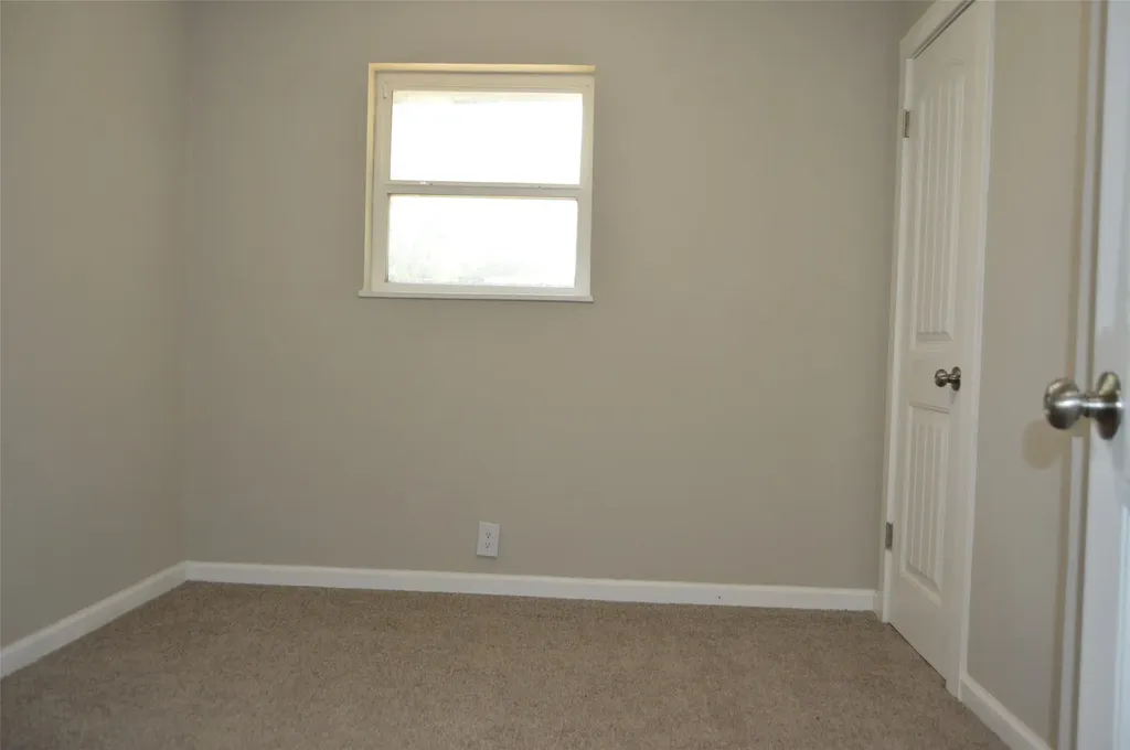 501 E 2nd Street Quinlan TX 75474