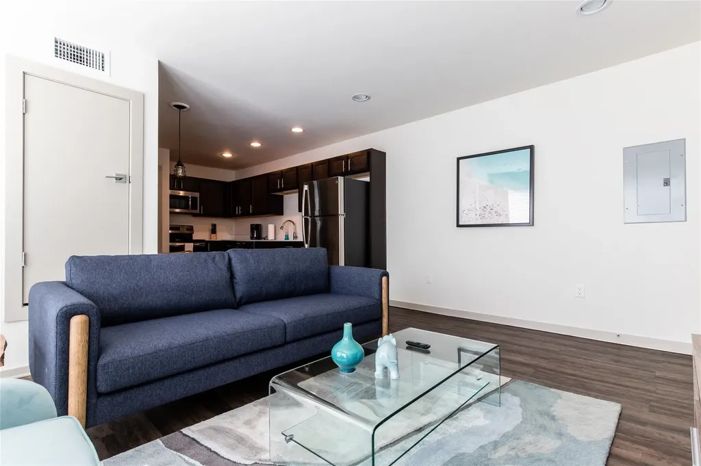2806 Reagan Street Dallas TX 75219