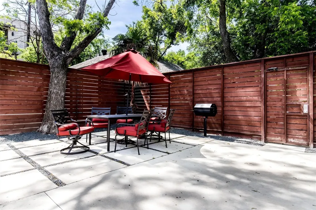 2806 Reagan Street Dallas TX 75219