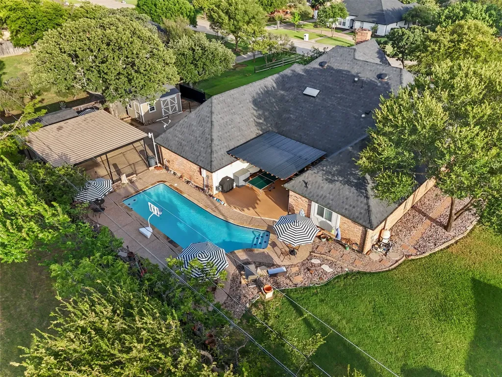 809 Shady Creek Drive Kennedale TX 76060