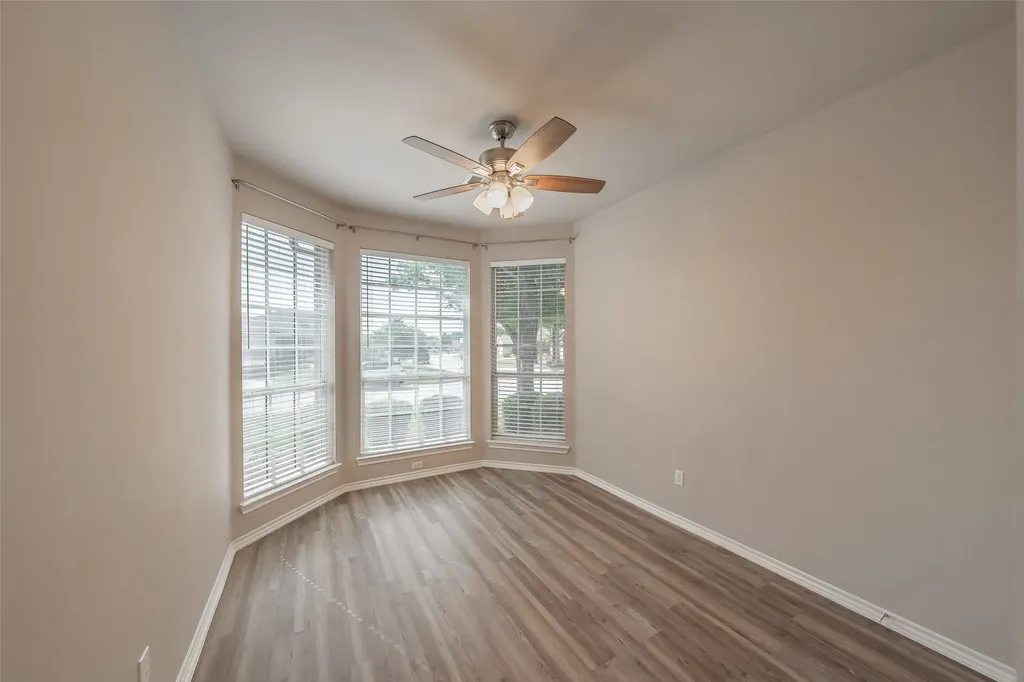 10501 Cloisters Drive Fort Worth TX 76131