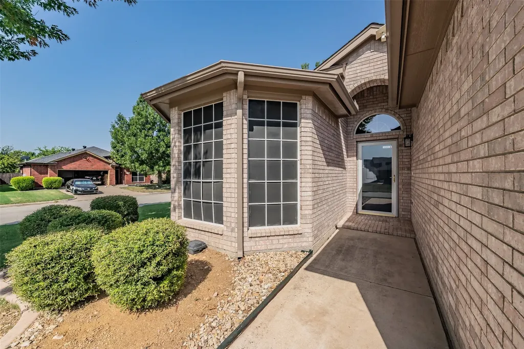 10501 Cloisters Drive Fort Worth TX 76131