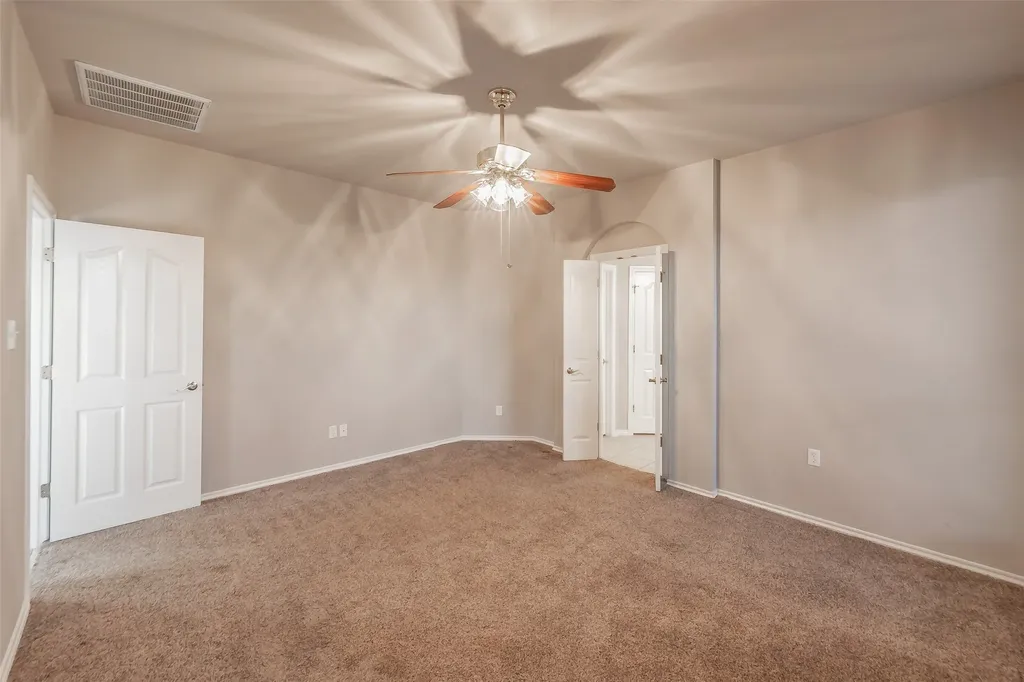 10501 Cloisters Drive Fort Worth TX 76131