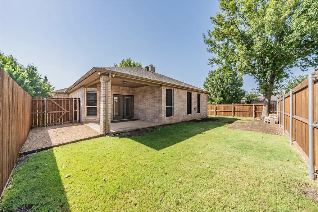 10501 Cloisters Drive Fort Worth TX 76131