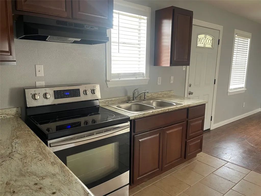 304 Front Street Pottsboro TX 75076