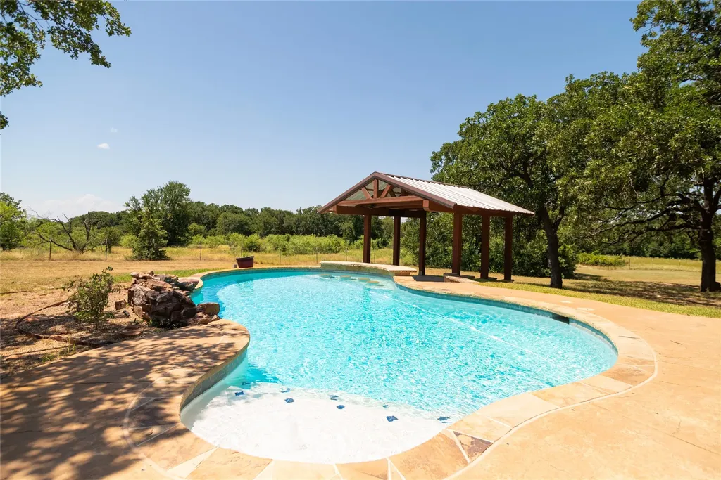 406 Private Road 3706 Bridgeport TX 76426