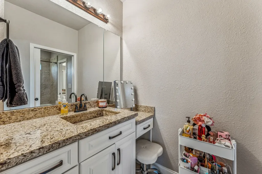 2350 Lakeside Drive Bluff Dale TX 76433