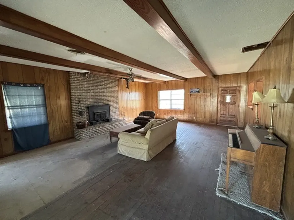 4064 Fm 1759 Nocona TX 76255