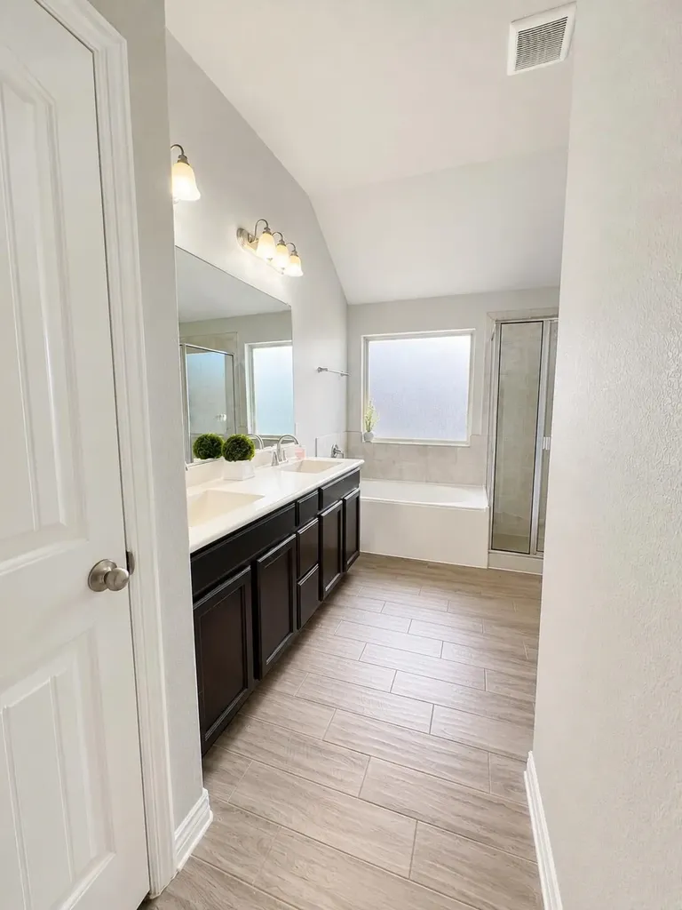 347 Chamberlain Drive Fate TX 75189