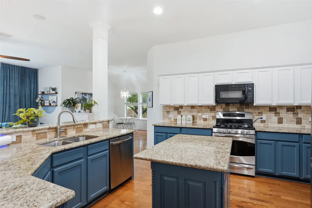 5605 Southern Hills Drive North Richland Hills TX 76180