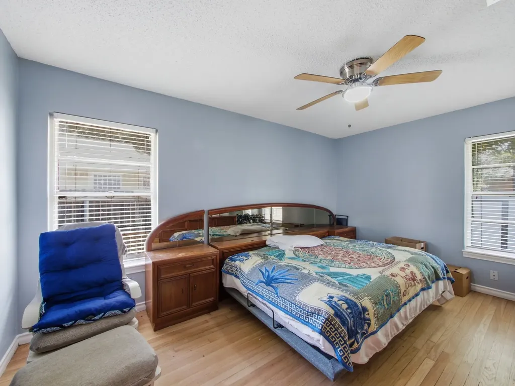 10560 Channel Drive Dallas TX 75229