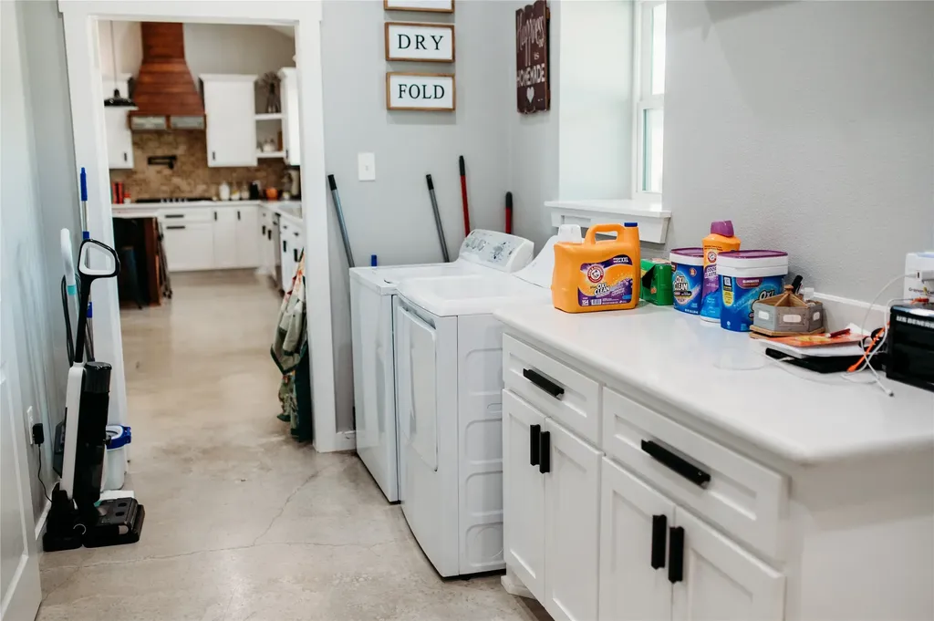 208 Chicken Field Road Whitewright TX 75491