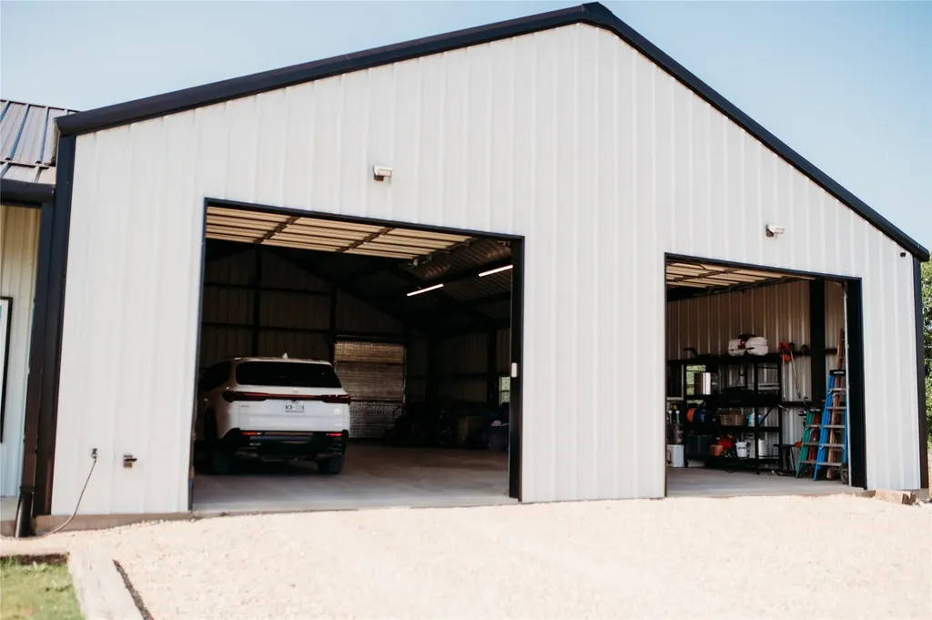 208 Chicken Field Road Whitewright TX 75491