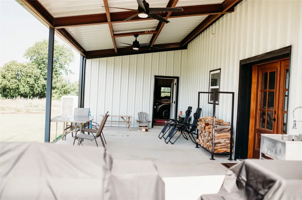 208 Chicken Field Road Whitewright TX 75491