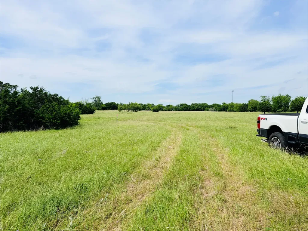 34 Cr 340 Mcgregor TX 76657