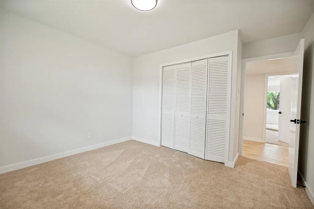 641 Stroud Lane Garland TX 75043