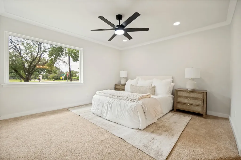641 Stroud Lane Garland TX 75043