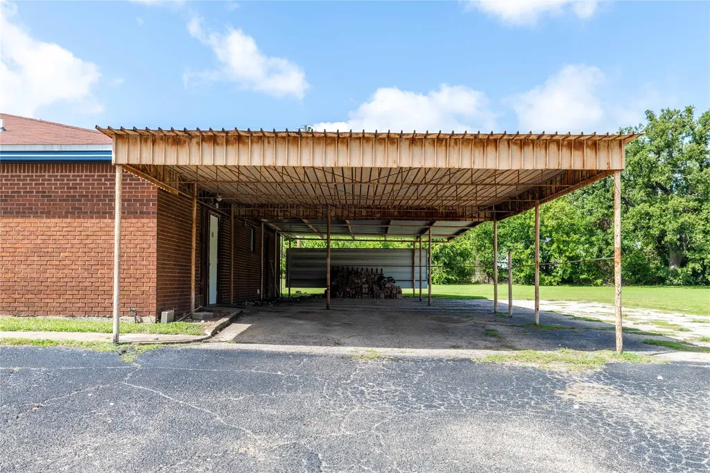 2201 Coggin Avenue Brownwood TX 76801