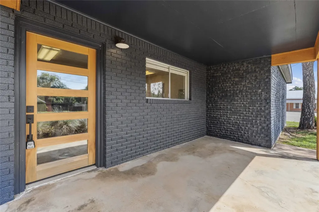 2201 Coggin Avenue Brownwood TX 76801