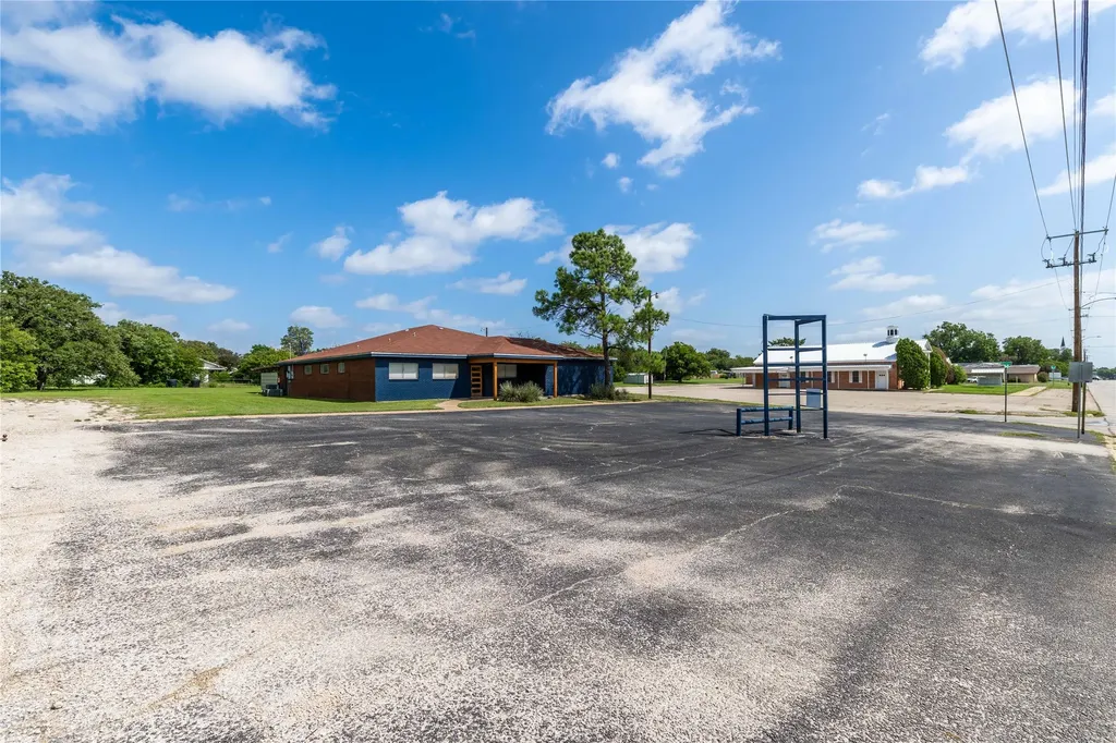 2201 Coggin Avenue Brownwood TX 76801