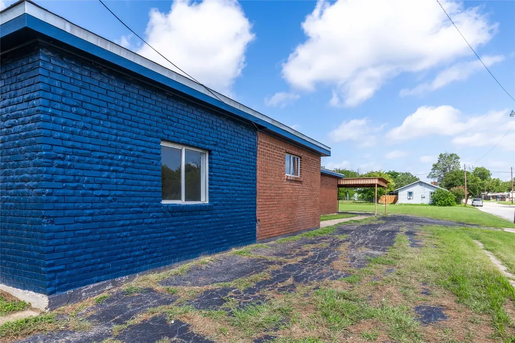 2201 Coggin Avenue Brownwood TX 76801