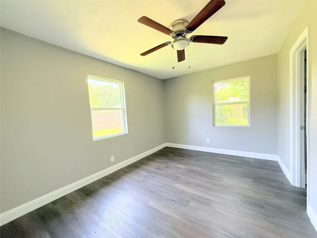 502 E Park Avenue Sherman TX 75090