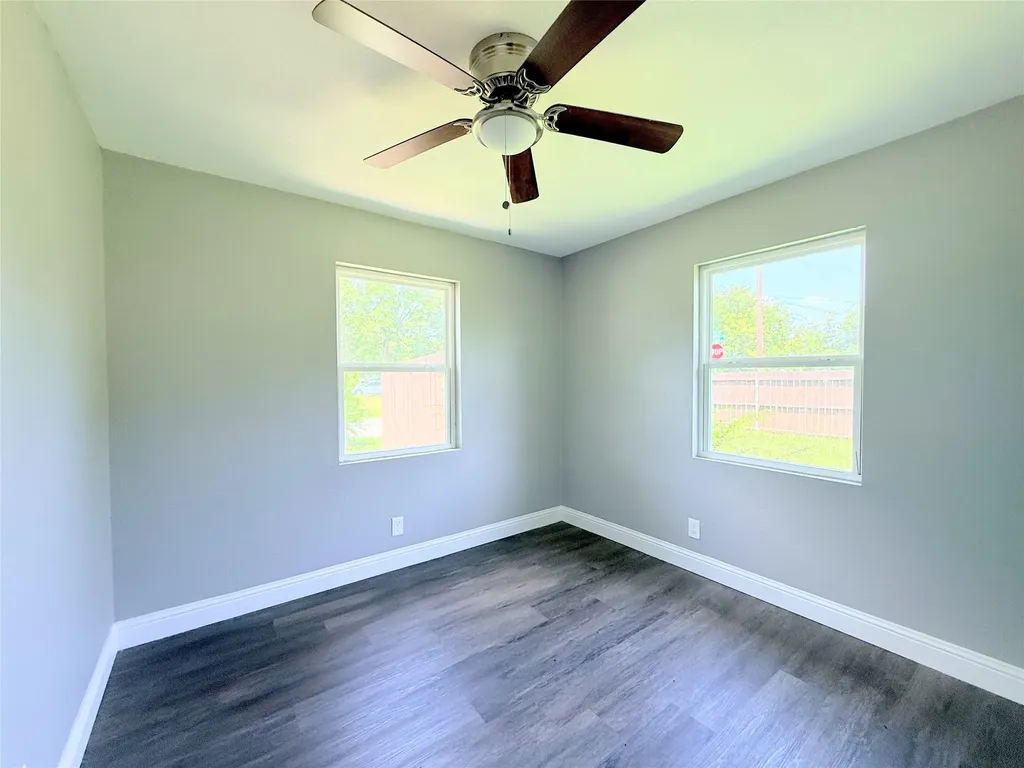 502 E Park Avenue Sherman TX 75090