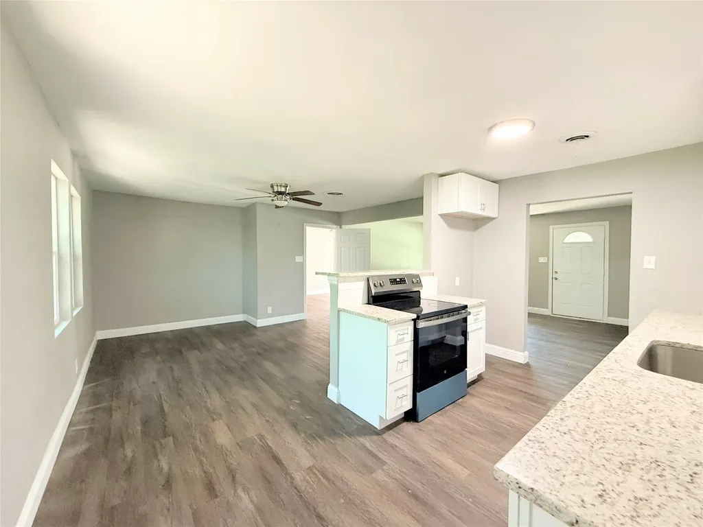 502 E Park Avenue Sherman TX 75090