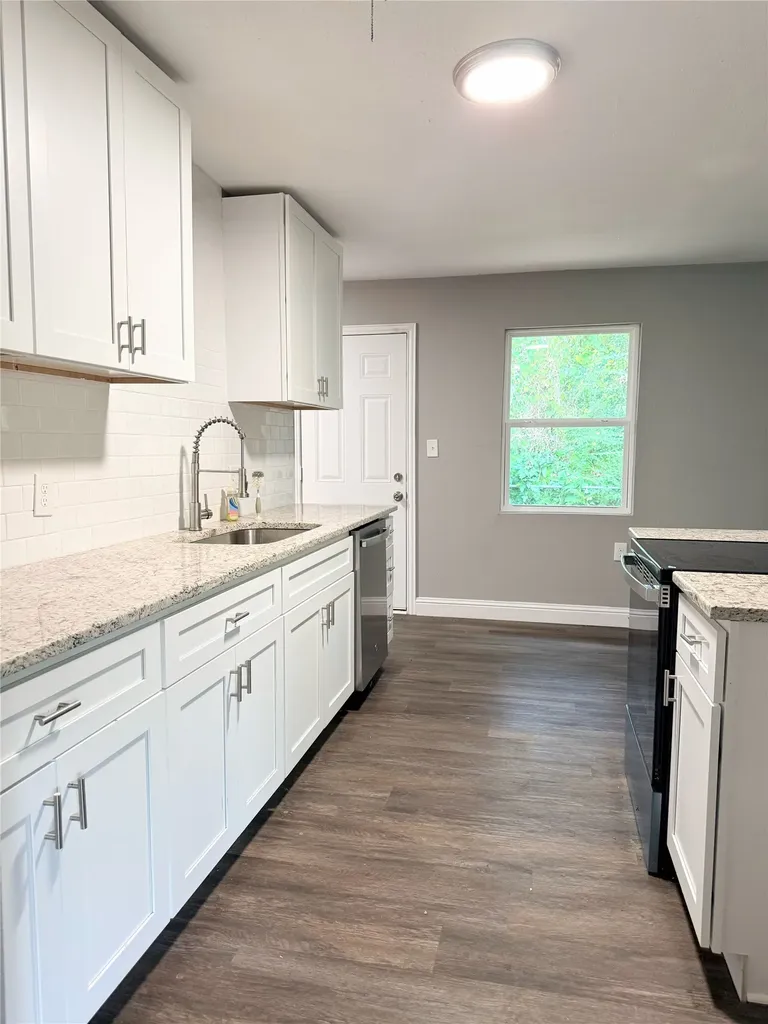 502 E Park Avenue Sherman TX 75090